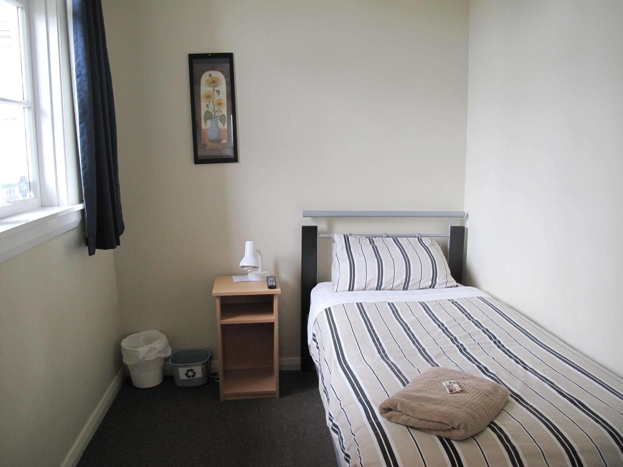 Dorset House Backpackers Hostel Christchurch Ngoại thất bức ảnh