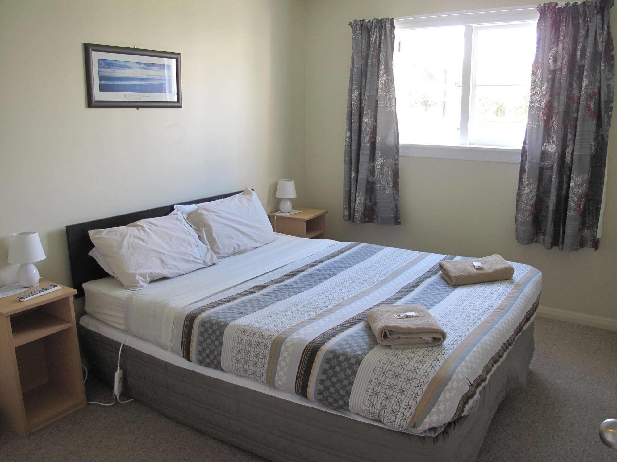 Dorset House Backpackers Hostel Christchurch Ngoại thất bức ảnh