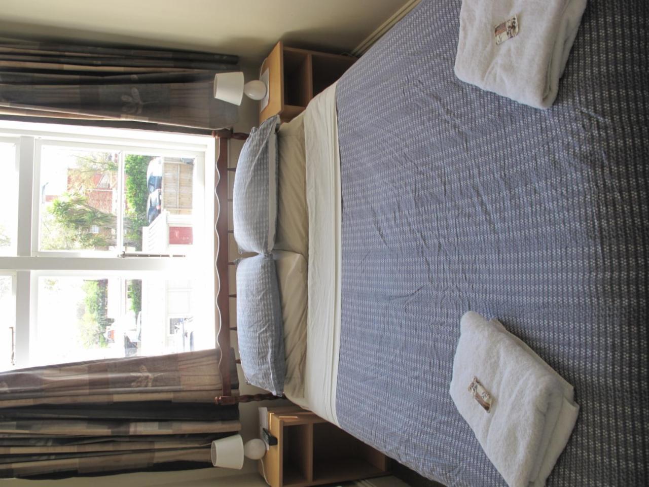 Dorset House Backpackers Hostel Christchurch Ngoại thất bức ảnh